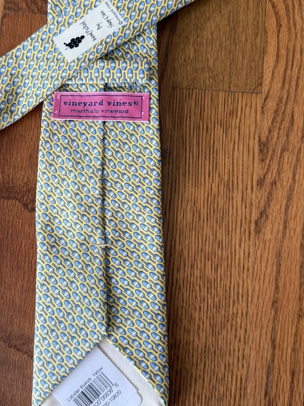 Vineyard Vines Lobster Buoys Tie Mens NWT Yellow Blue Silk Nautical Made USA